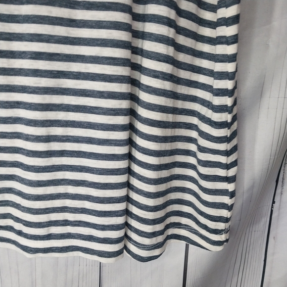 Lucky Brand Striped V-Neck Women's Short Sleeve Top - Picture 6 of 13